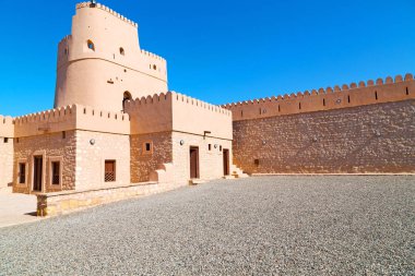 Umman Muscat eski savunma fort battlesment gökyüzü bir