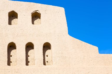 Umman Muscat eski savunma fort battlesment gökyüzü bir
