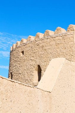 Umman Muscat eski savunma fort battlesment gökyüzü bir