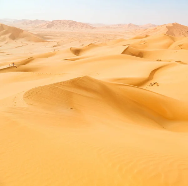 Dans oman vieux désert frotter al khali le quartier vide et en plein air — Photo