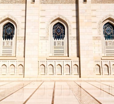 Umman muscat oteli eski Camii Minare ve din gökyüzü temizleyin