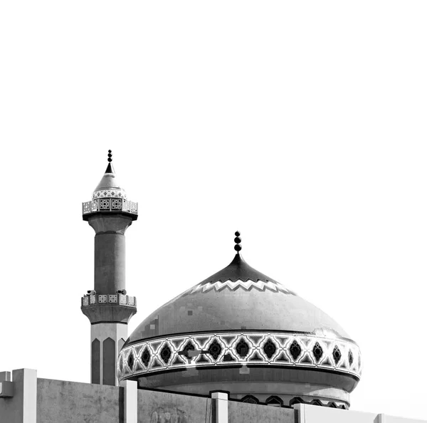 In oman muscat the old mosque minaret and religion in clear sky — Stock Photo, Image