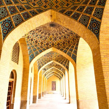 İran Şiraz koridor geçiş 