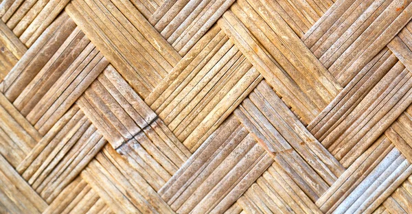 Стіна побудована на плетеному бамбуку — стокове фото