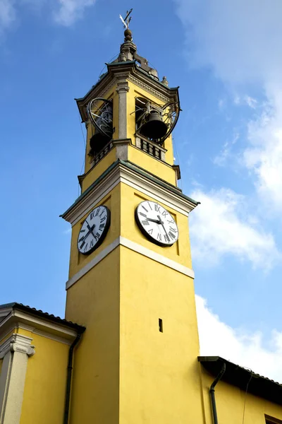 Sunny day    milan   old abstract    italy   the — Stock Photo, Image