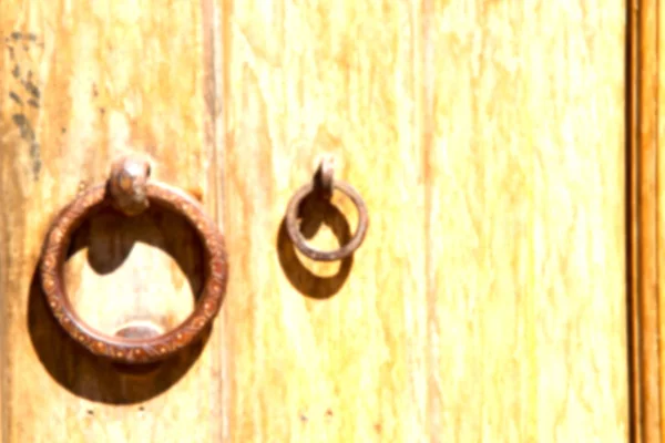 In iran antique  door entrance — Stock Photo, Image