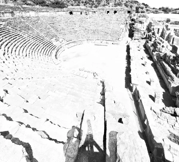 Necrópole e túmulo indígena pedra arqueologia teatro no meu — Fotografia de Stock