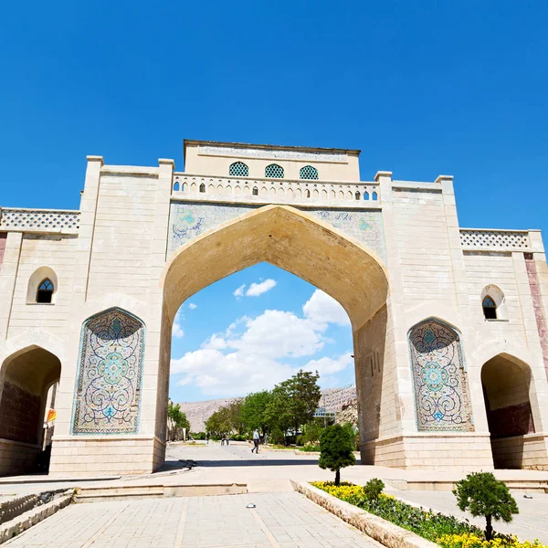 In iran  the old gate — Stock Photo, Image