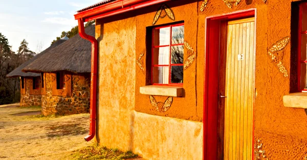 In lesotho  street village near  mountain — Stock Photo, Image