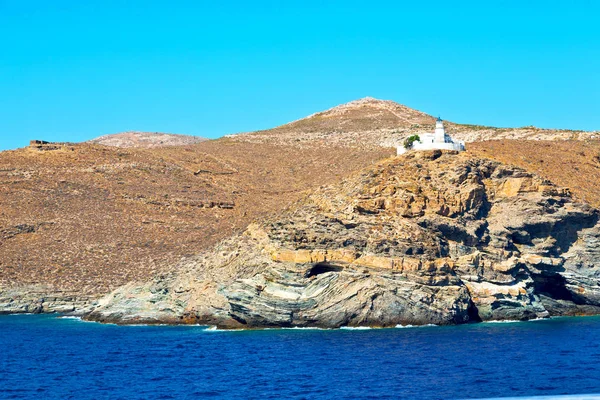 Espuma islas griegas en el cielo marino mediterráneo —  Fotos de Stock