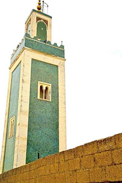 Muçulmano na mesquita o símbolo de história morocco áfrica mina — Fotografia de Stock