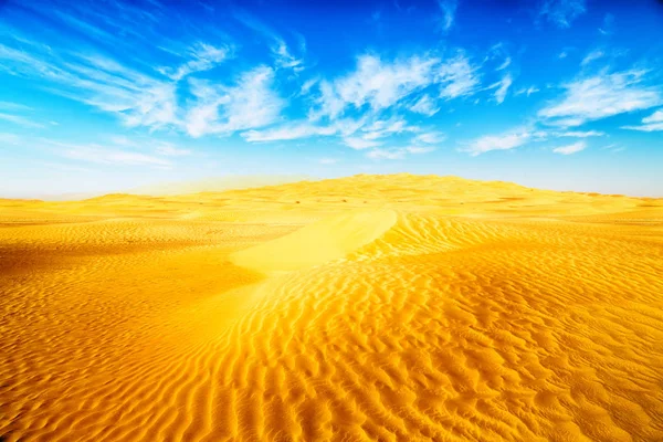 W oman stary pustynia al-Chali pustych kwartałów i odkryty — Zdjęcie stockowe