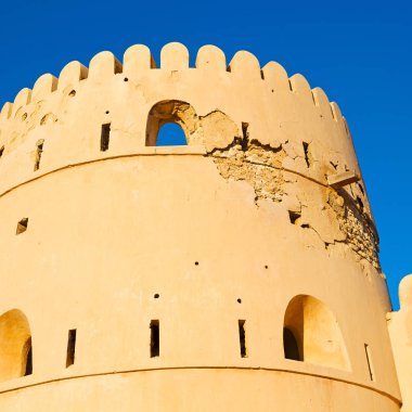 Umman Muscat eski savunma fort battlesment gökyüzü bir