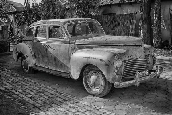 В Южной Африке старый заброшенный винтажный автомобиль — стоковое фото