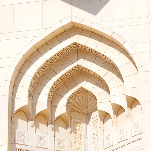 У стінці великої мускатної мечеті — стокове фото