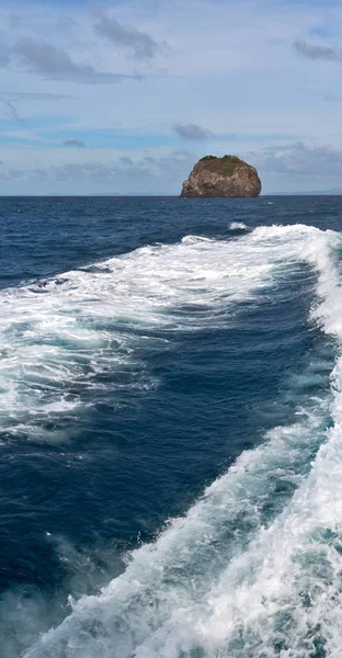 Widok z łodzi i ocean spokojny — Zdjęcie stockowe