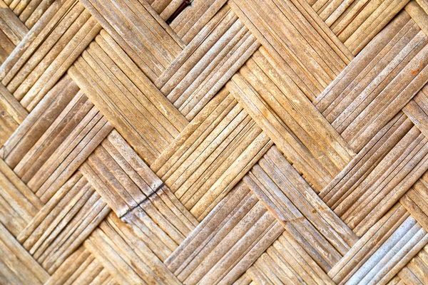 Uma construção de parede em bambu de vime — Fotografia de Stock