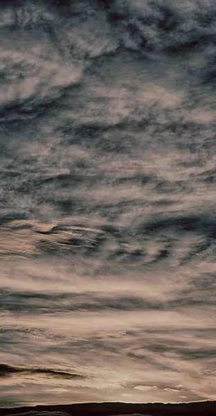 A Fülöp-szigeteken absztrakt felhő és naplemente — Stock Fotó