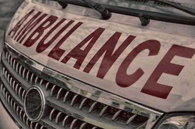   bir ambulans kavramı tıbbi bakım kaporta