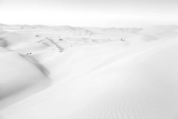 V Ománu starý poušť rub al Kali prázdné čtvrtletí a venkovní — Stock fotografie