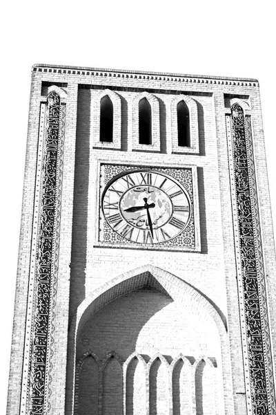 En iran torre del reloj antiguo — Foto de Stock