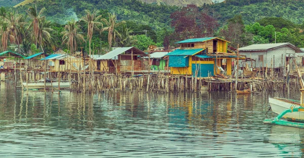 Casa en la barriada para los pobres — Foto de Stock