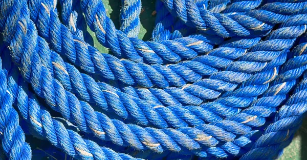 Uma corda em iate barco acessório — Fotografia de Stock