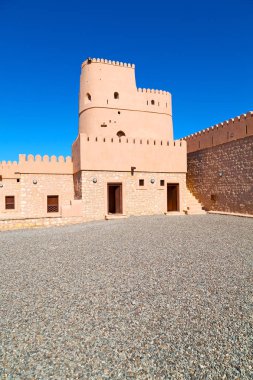 Umman Muscat eski savunma fort battlesment gökyüzü bir