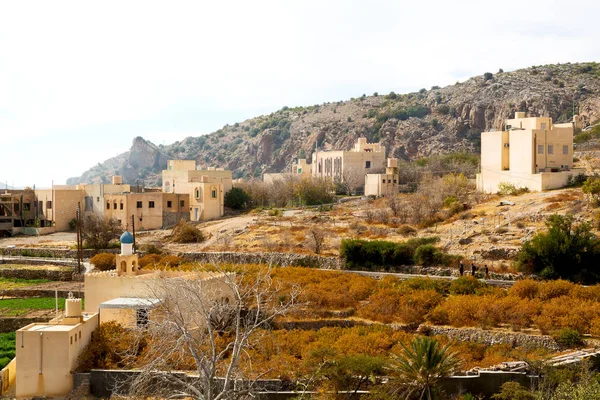 На горі Оман стара покинута сільська арка будинок і кл — стокове фото