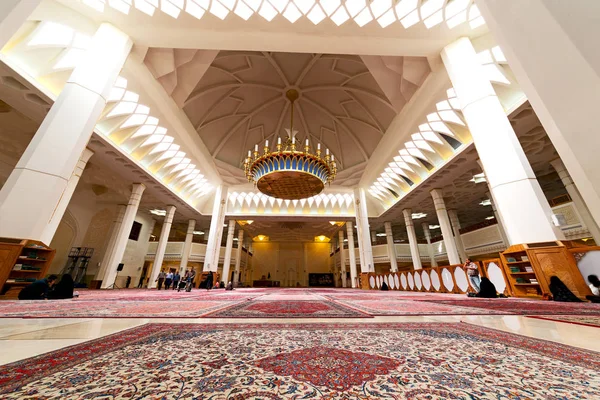 En iran dentro de la antigua mezquita antigua — Foto de Stock
