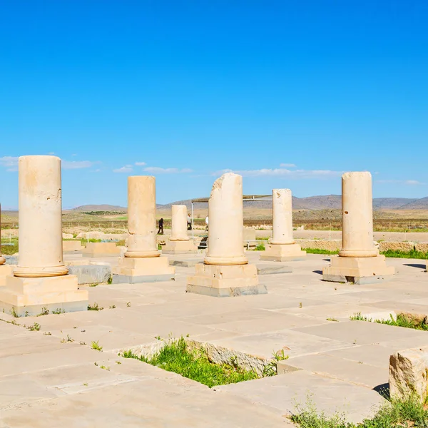 Em iran pasargad a velha construção — Fotografia de Stock