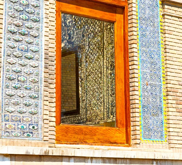 이란에서 오래 된 장식 타일 — 스톡 사진