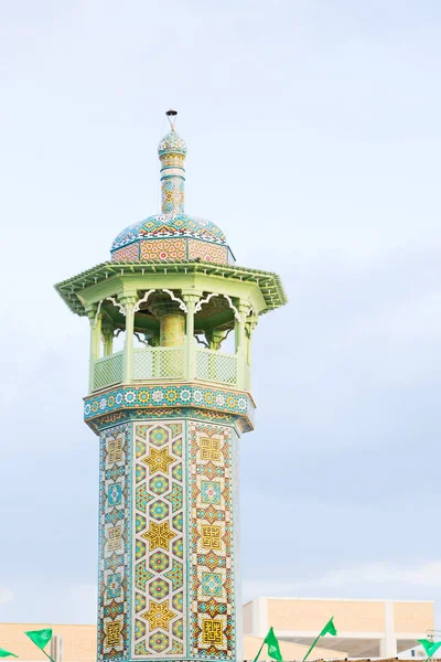 In iran  islamic  mausoleum — Stock Photo, Image