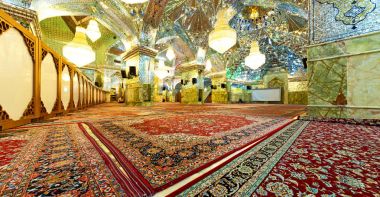 İran'da eski antika cami içinde 