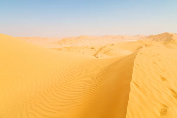 Dans oman vieux désert le vide — Photo