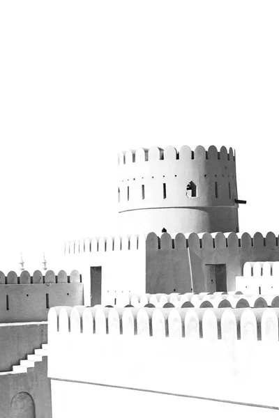 In oman    muscat    the   old defensive  fort battlesment sky a — Stock Photo, Image