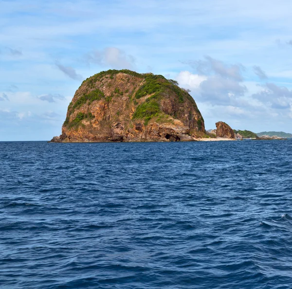 Une vue depuis le bateau et l'océan Pacifique — Photo