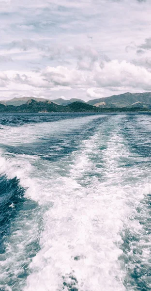 A view from  boat  and the pacific ocean — Stock Photo, Image