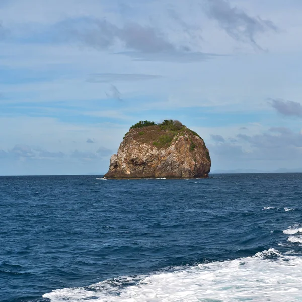 Une vue depuis le bateau et l'océan Pacifique — Photo