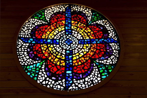In the sanctuary  the colorful rose window — Stock Photo, Image