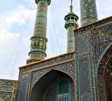 İran ve eski antika Camii minaresi