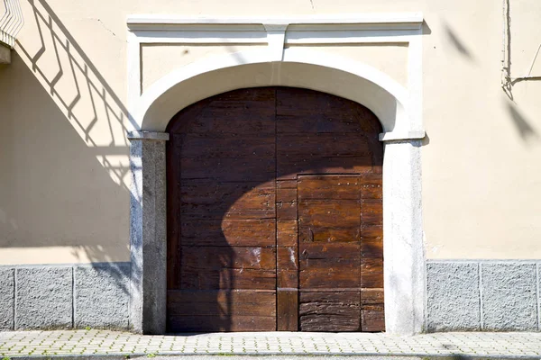 Dveře Itálie Lombardie Milano Starý Kostel Uzavřen Cihlová Dlažba — Stock fotografie