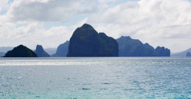 Pasifik Okyanusu bulutlar ve ışıklar 