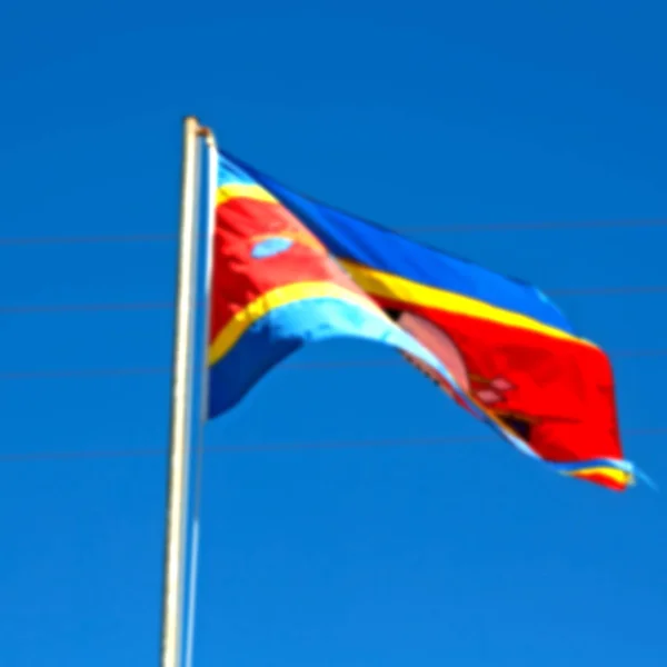 Verschwimmen Swasiland Flagge Und Himmel Wie Abstraktes Konzept — Stockfoto