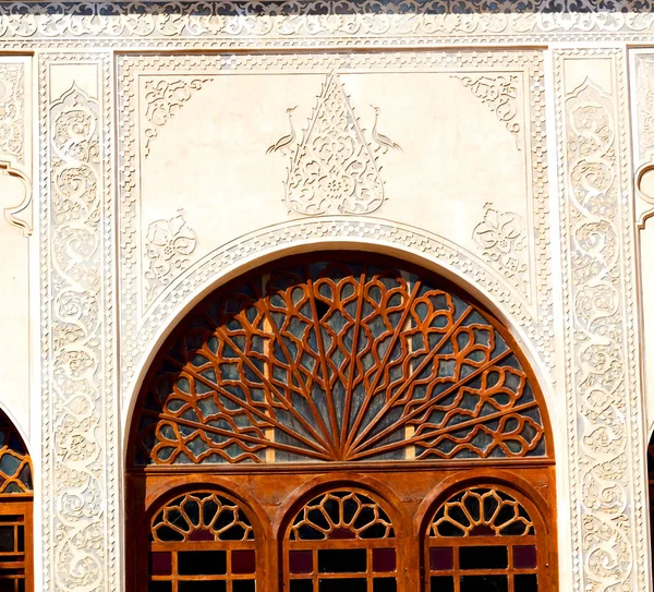 在伊朗老建筑窗口 — 图库照片