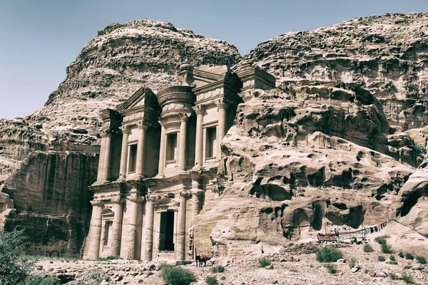 世界有数の美しい修道院のだろうかヨルダンのペトラのアンティークのサイト — ストック写真