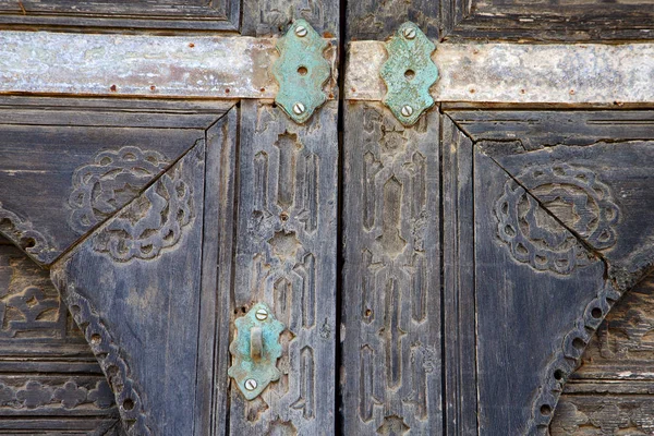 Lanzarote Hiszpania blokady zamek Kołatka streszczenie drzwi — Zdjęcie stockowe