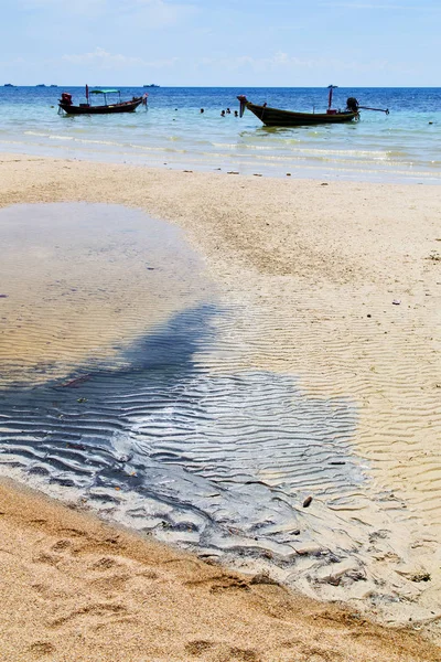 Asia la isla de la bahía de kho tao playa blanca china ancla de mar — Foto de Stock