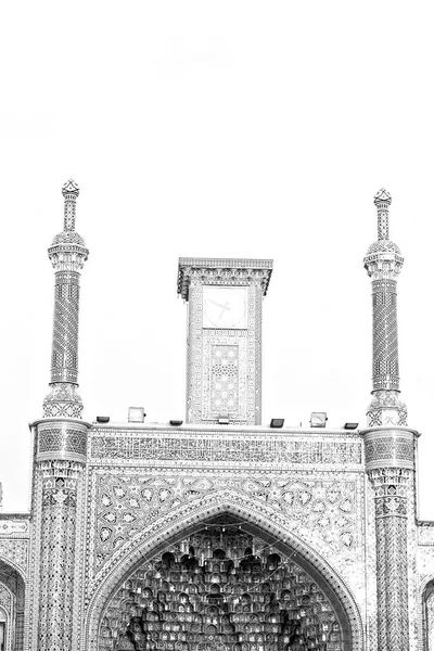 En iran y antiguo minarete de mezquita antigua —  Fotos de Stock