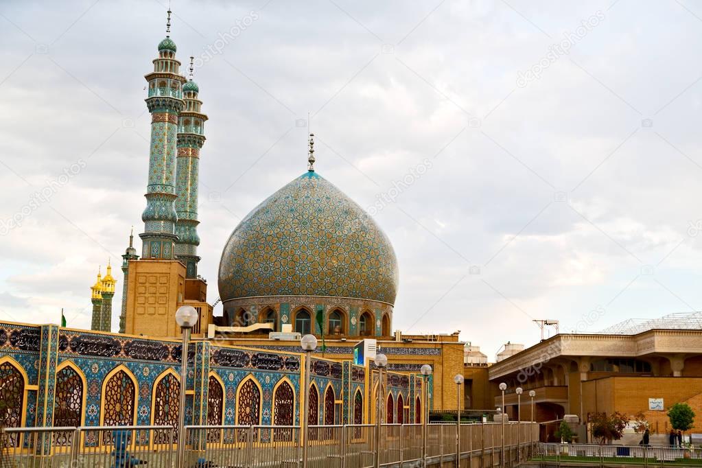 in iran  and old antique mosque    minaret